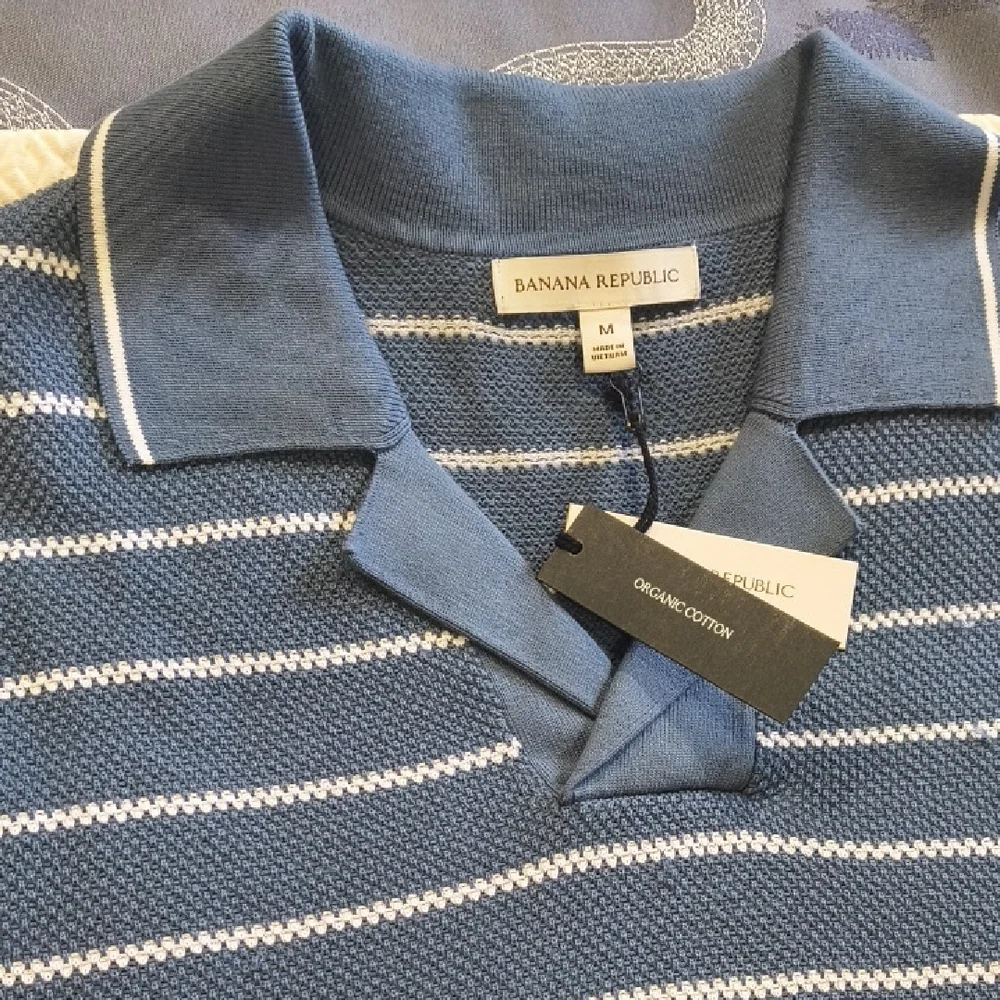 Banana Republic Texture Stripe 100% Organic Cotton Johnny Collar Polo